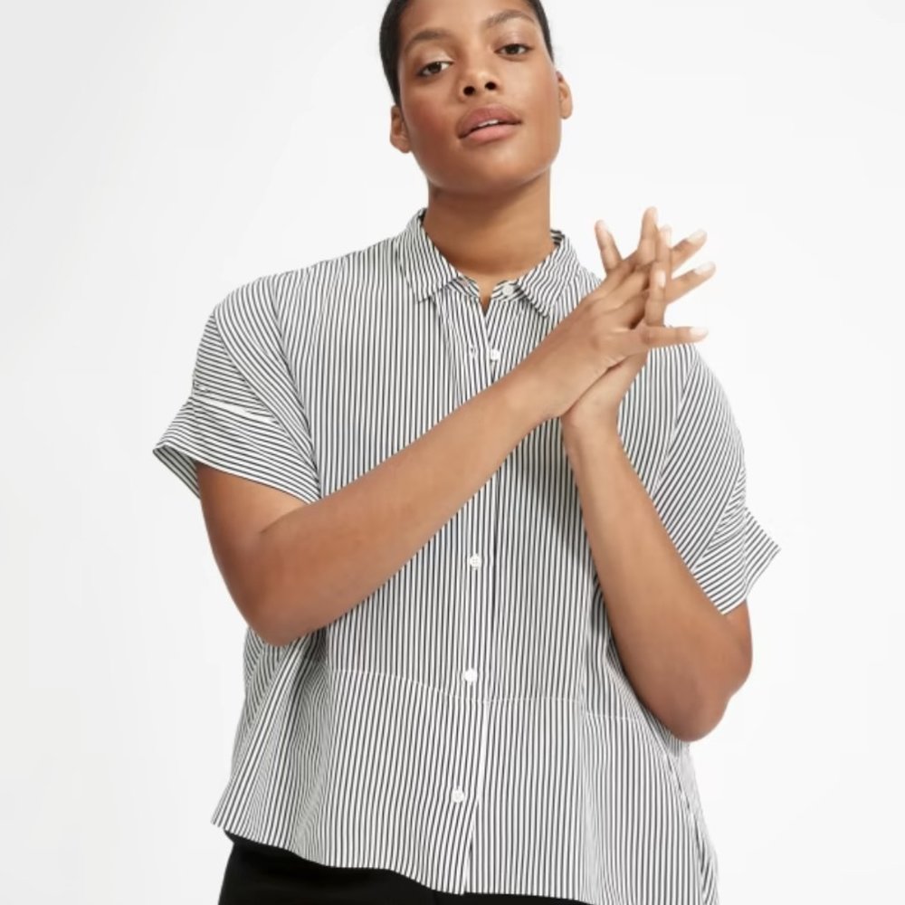 Everlane Silk Short-Sleeve Square Shirt - 0